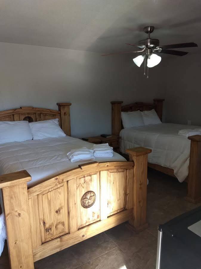 Whitten Inn Ван-Хорн Экстерьер фото